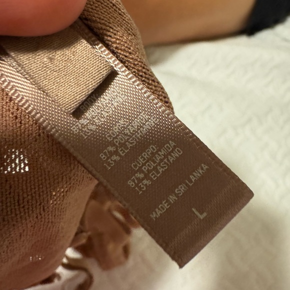 SKIMS pullover Bralette Size large - Picture 4 of 4